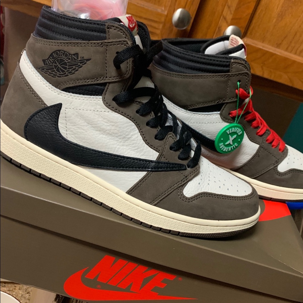 (USED) Travis Scott Air Jordan 1 sz 10.5